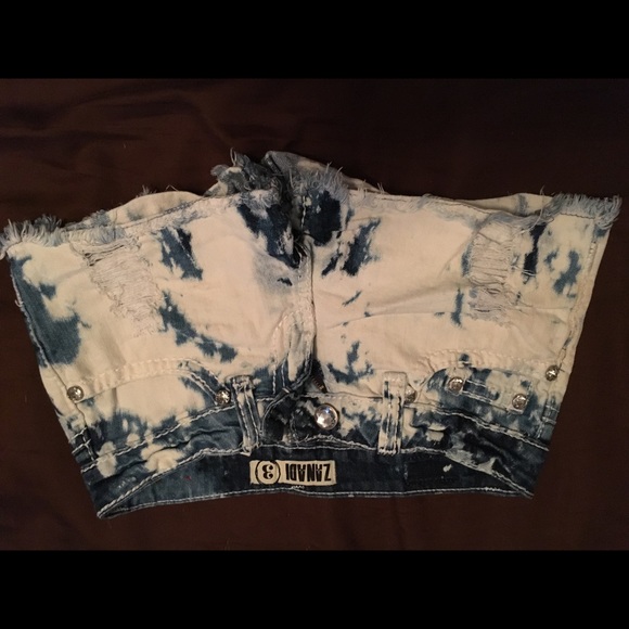 shorts - Picture 2 of 2